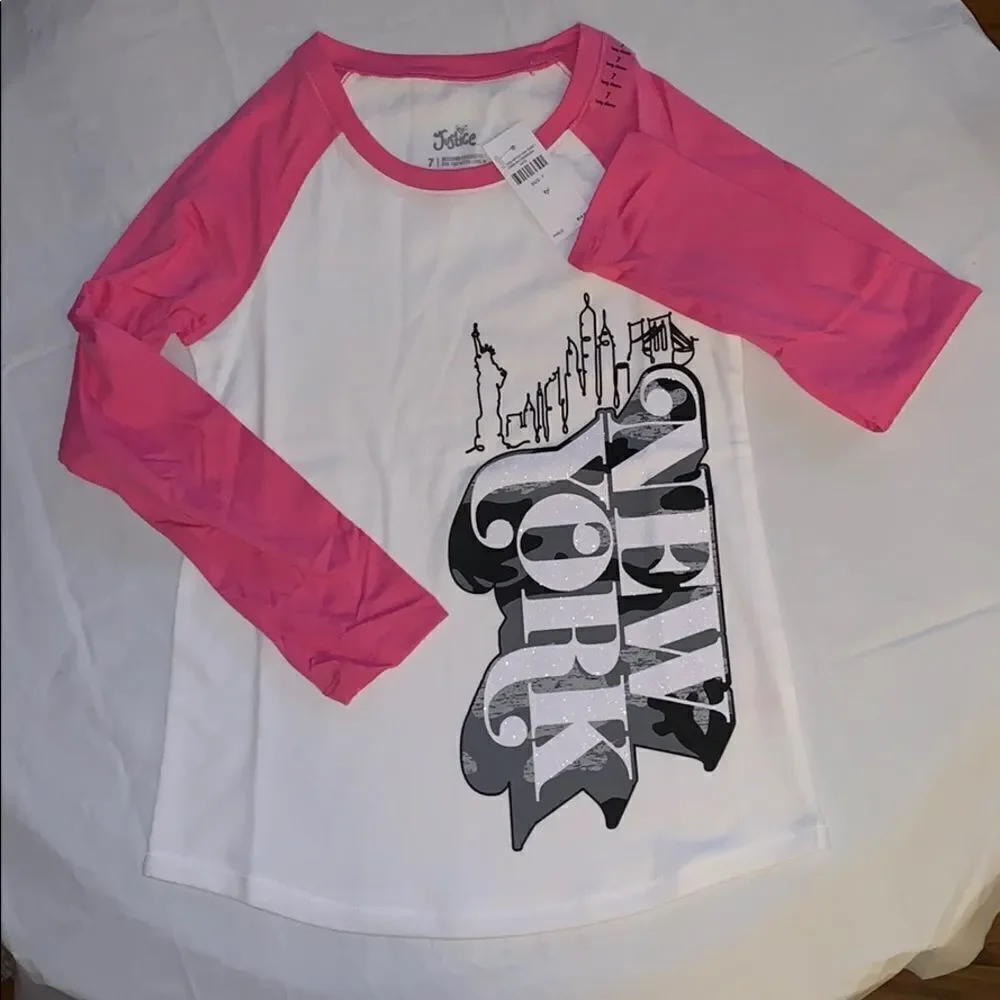 NWT Justice long sleeved T-Shirt. Size 7.